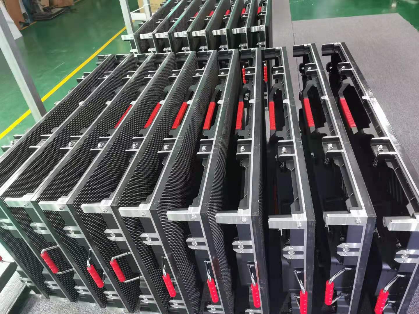 Китай Аренда водонепроницаемой светодиодной видеопанели для установки вне помещений, производитель