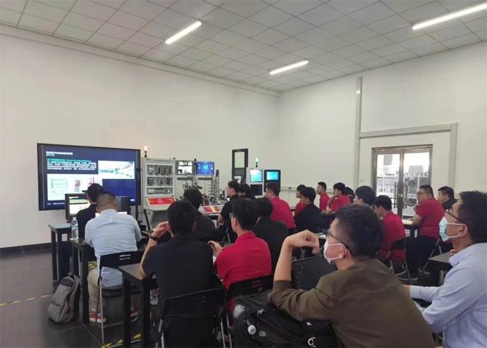 Dolang bekerjasama dengan Siemens untuk mengadakan latihan mengenai aplikasi kembar digital sistem CNC Siemens dan operasi pengaturcaraan