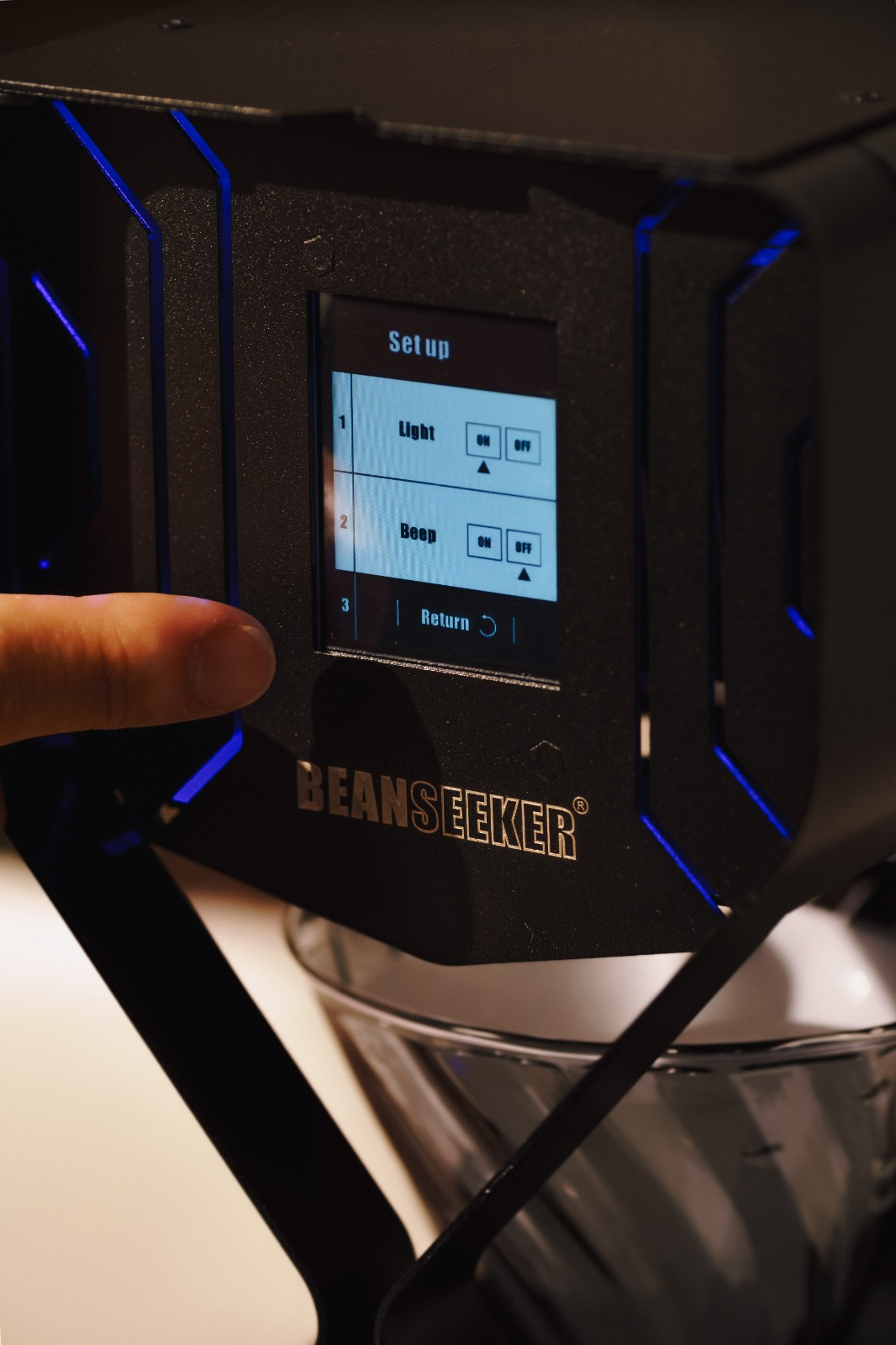 Automated ice coffee machine