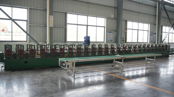 Cold roll forming machine.jpg