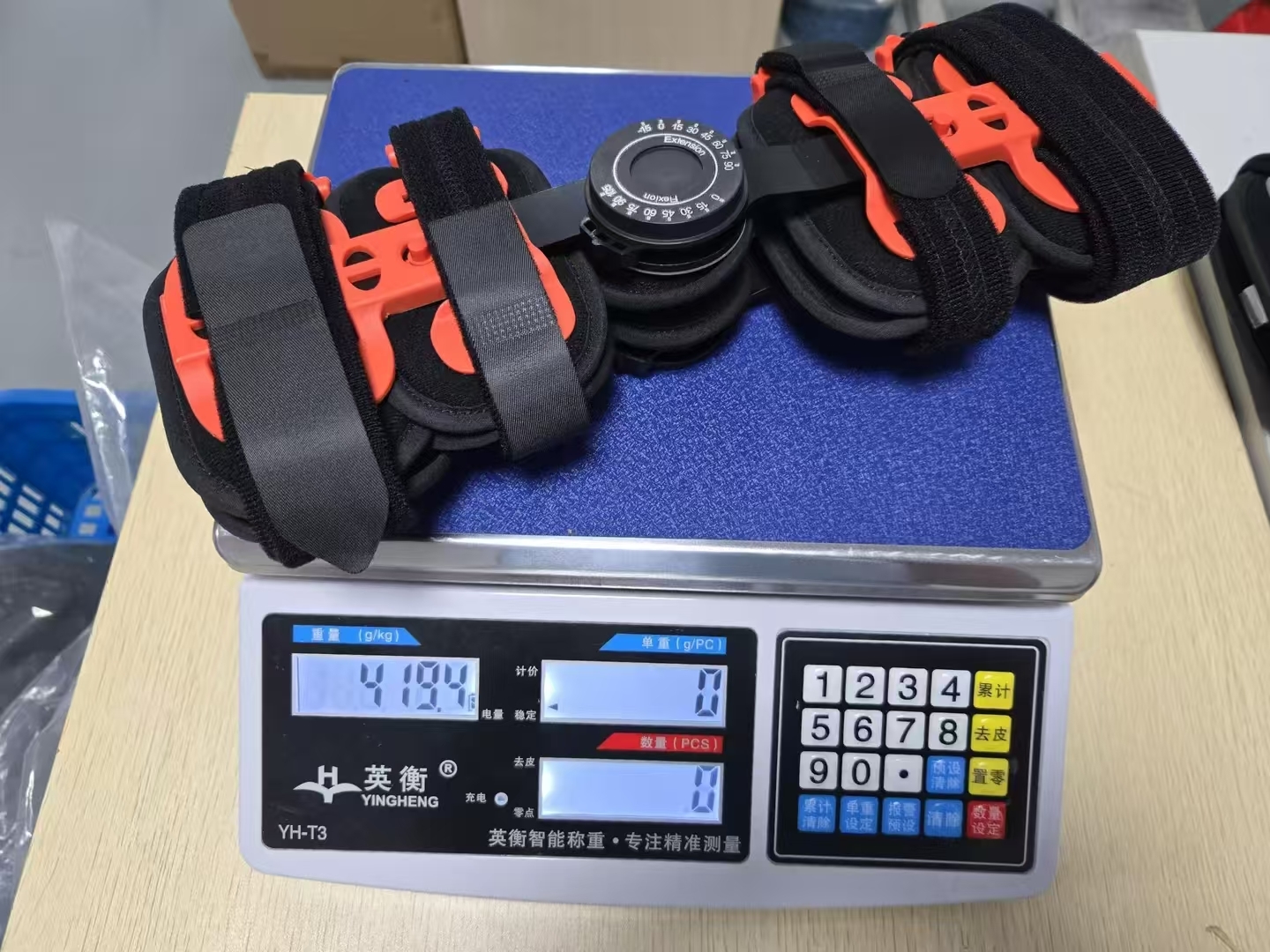 Adjustable ROM Knee Brace