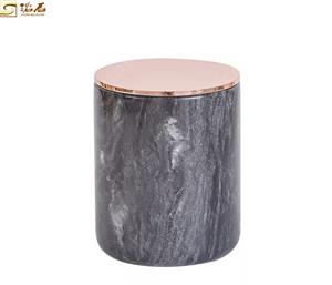 Candelero de mármol gris nublado