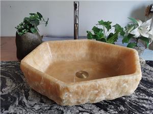 ¿Cómo se limpia el baño con lavabo de piedra natural?