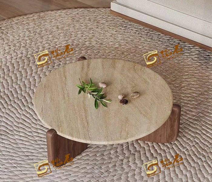 Table basse en pierre de travertin beige avec pieds en bois