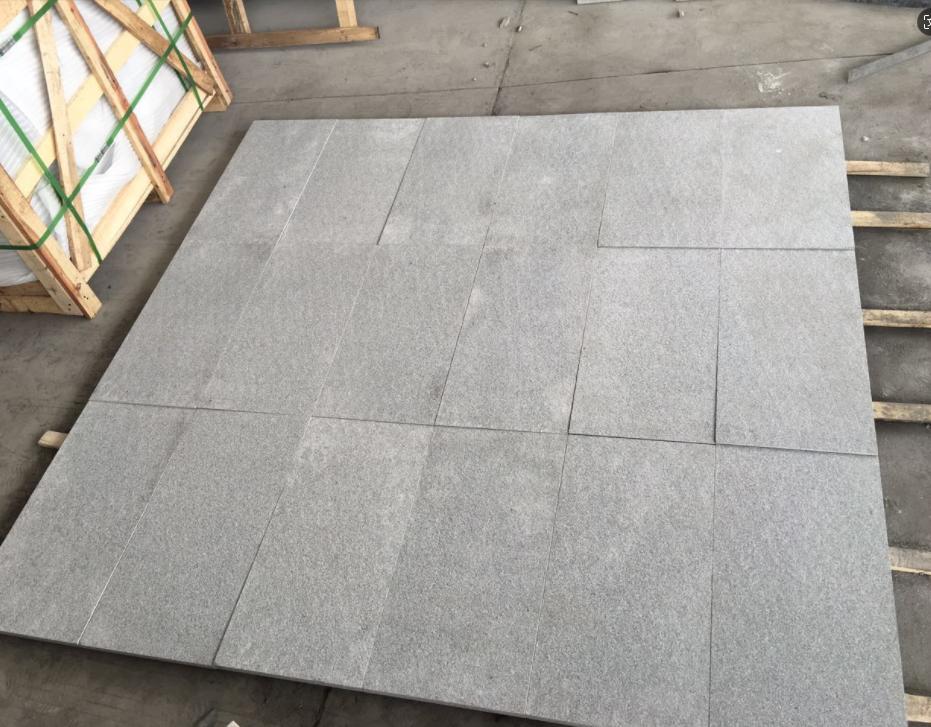 ¿Cómo realizar el mantenimiento de materiales pétreos enchapados?