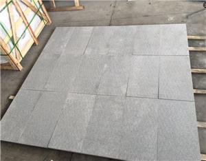 Jak konserwować materiały z kamienia fornirowanego?