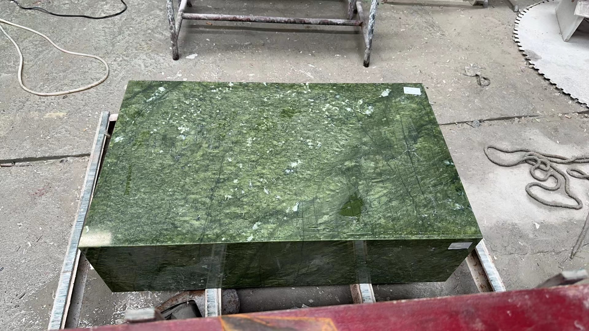 Verde Green Stone Table