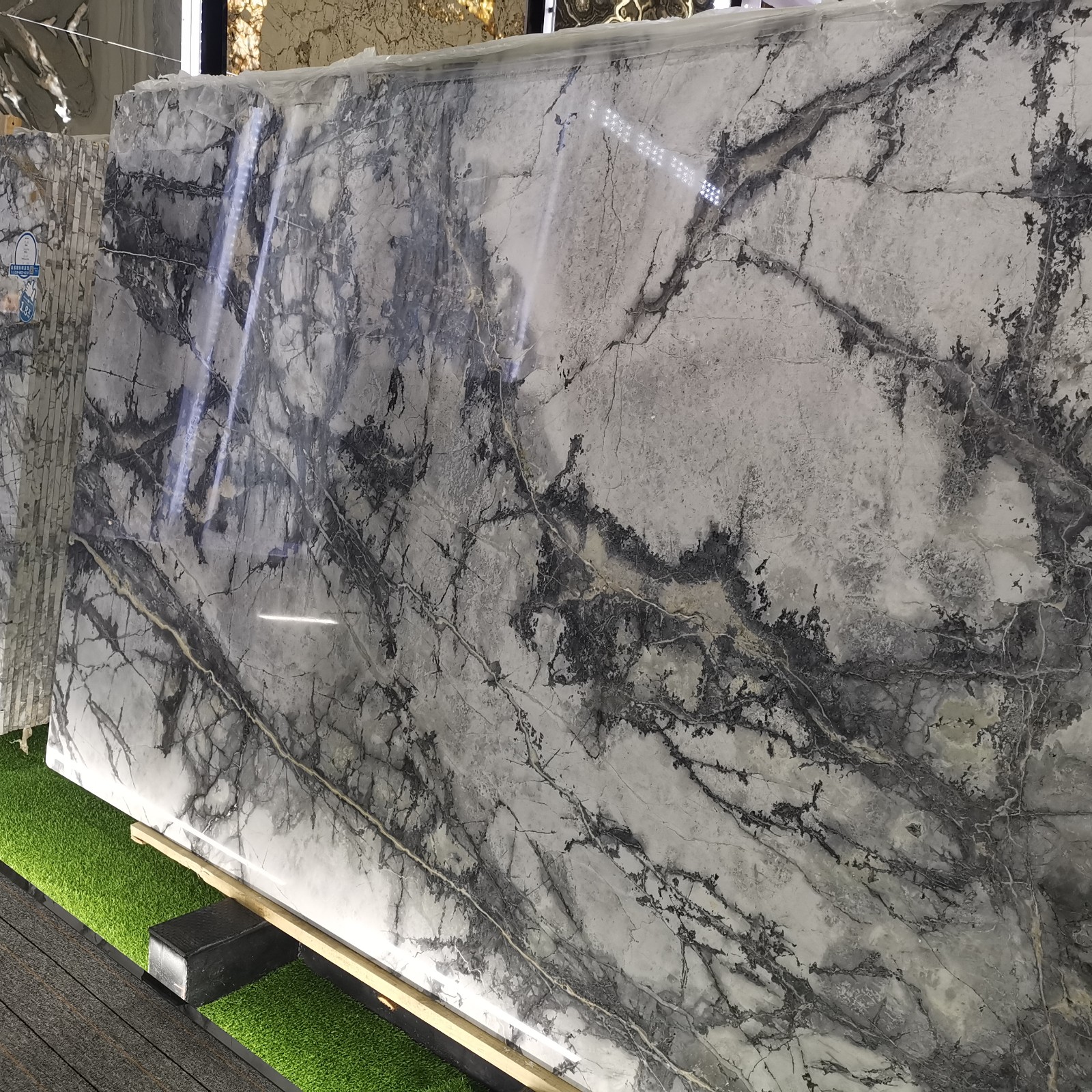 bianco marble