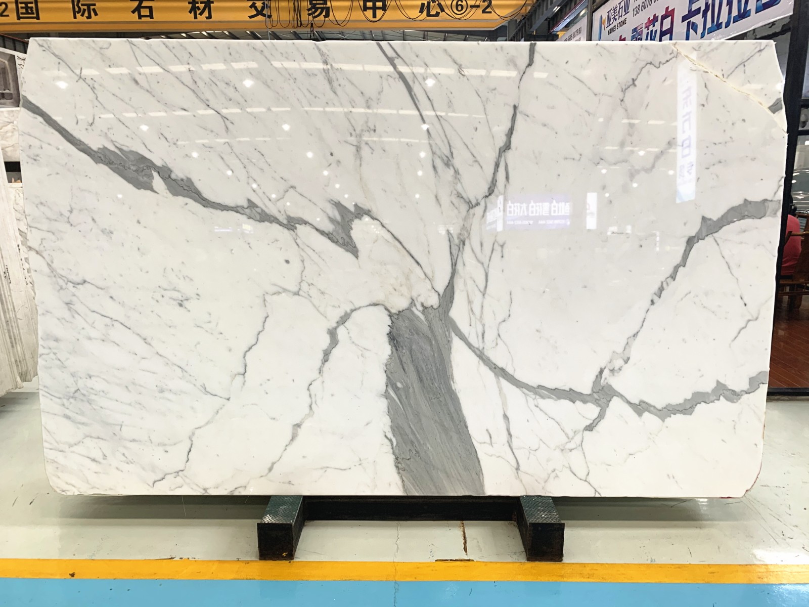 calacatta marble tiles