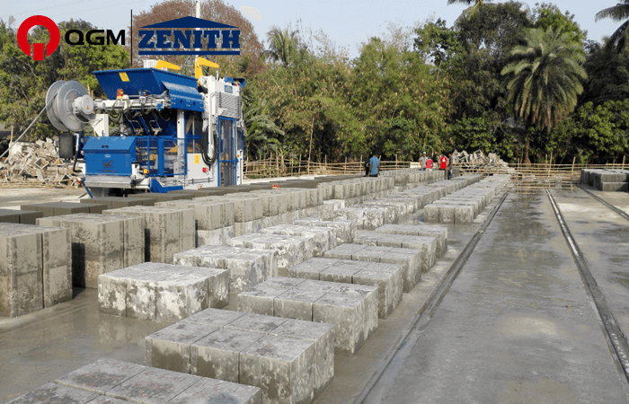 Máquina de blocos de pavimentadora ZENITH 940SC em Bangladesh