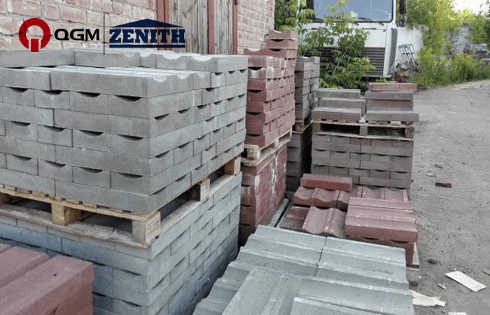 En changeant le moule, le fabricant de machines à blocs QGM QT6 pourrait produire différents types de briques comme les blocs creux, les pavés, les blocs pleins, les bordures, etc.