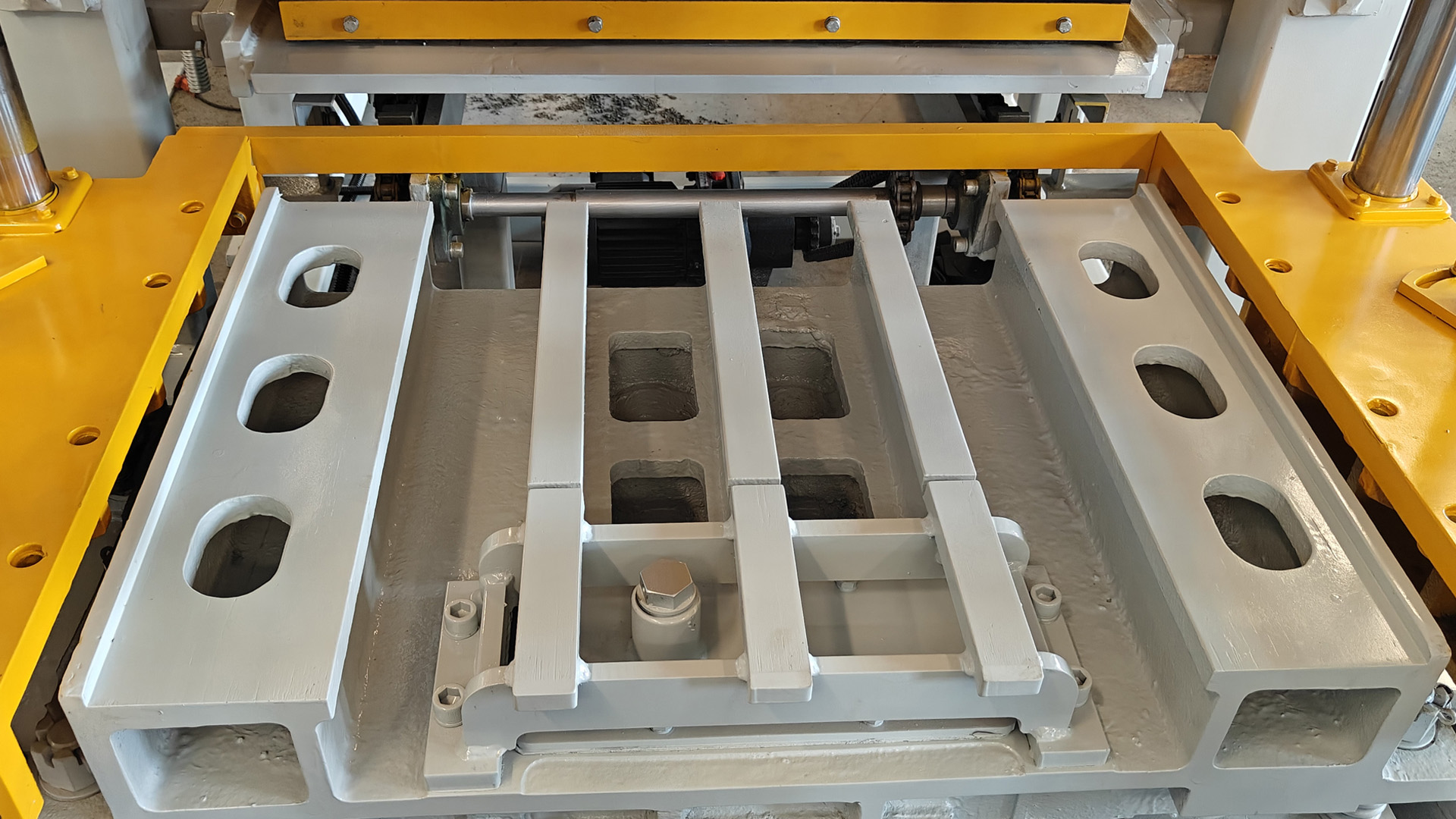 concrete block machine price