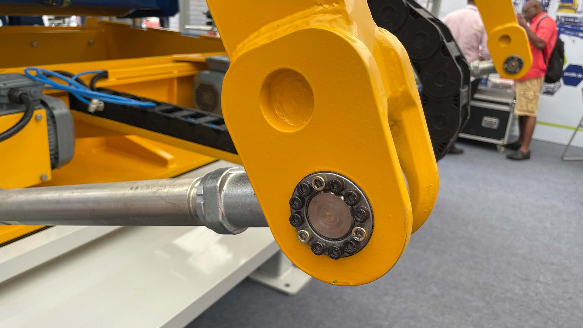 concrete block machine price
