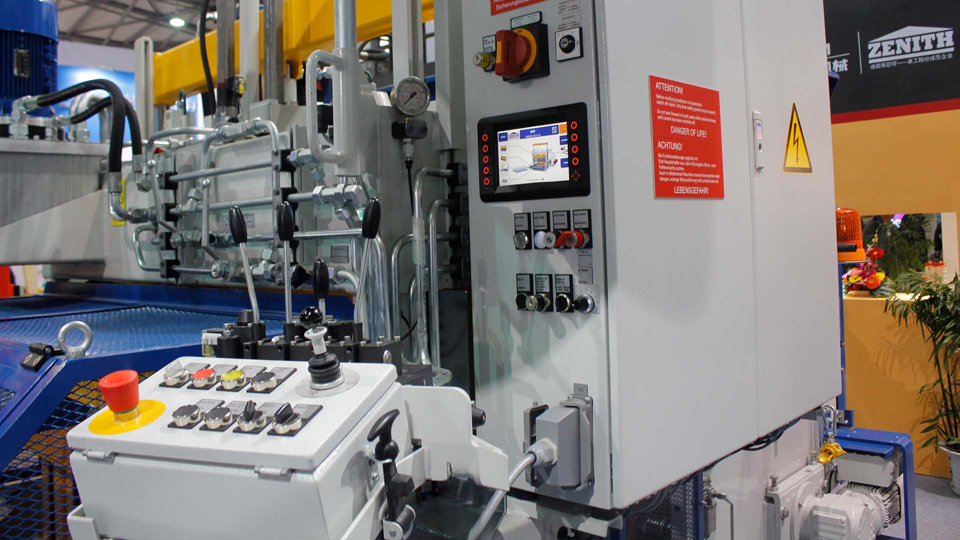 concrete block machine price