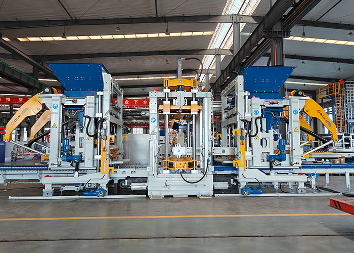Potencia global, fabricación inteligente | Máquina de bloques de hormigón totalmente automática QGM ZN2000-2C