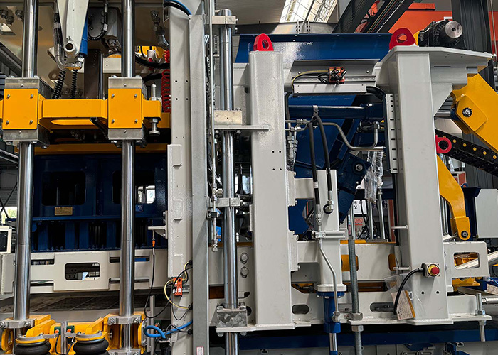 ZN1000-2 Uma solução de produção flexível para fabricantes de blocos em crescimento.