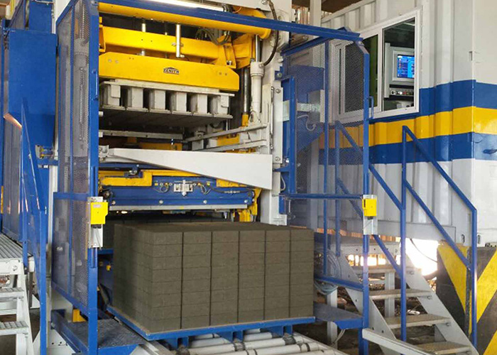 Producción multicapa eficiente para pavimentos de alta calidad QGM | Máquina para productos de hormigón multicapa ZENITH 844