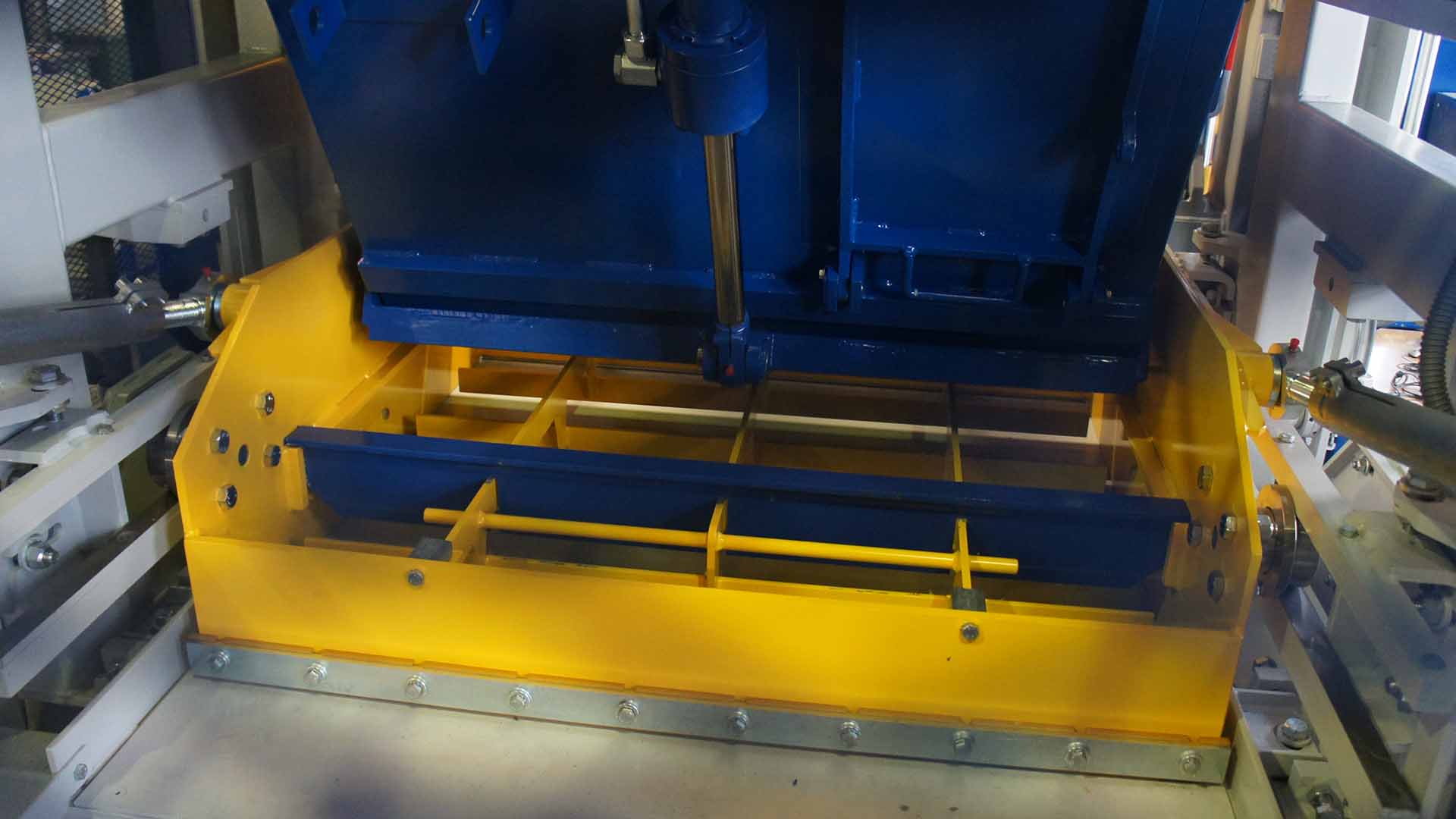 concrete brick making machine