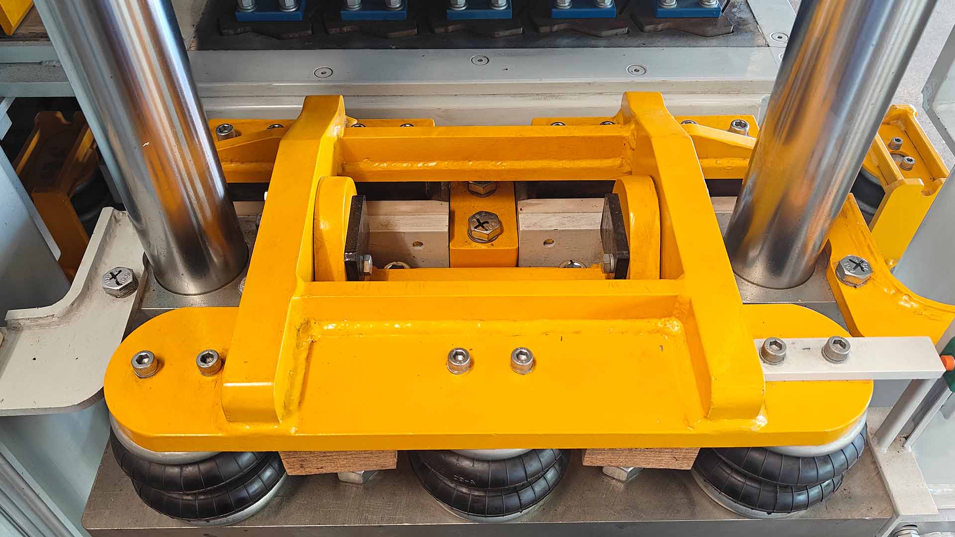 concrete brick making machine