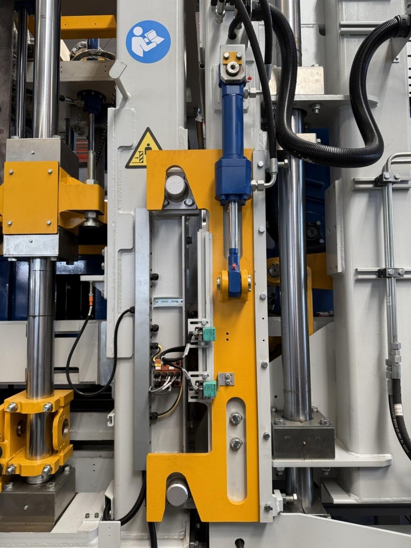 automatic block machine