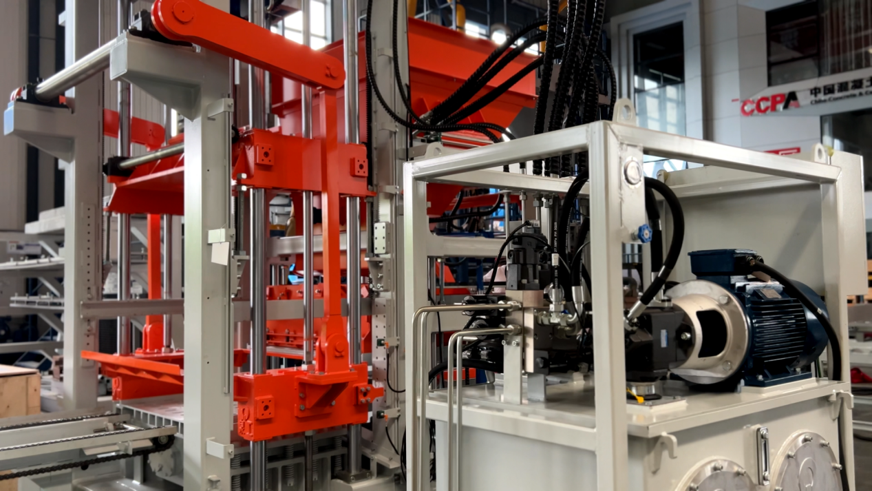 hollow block moulding machine