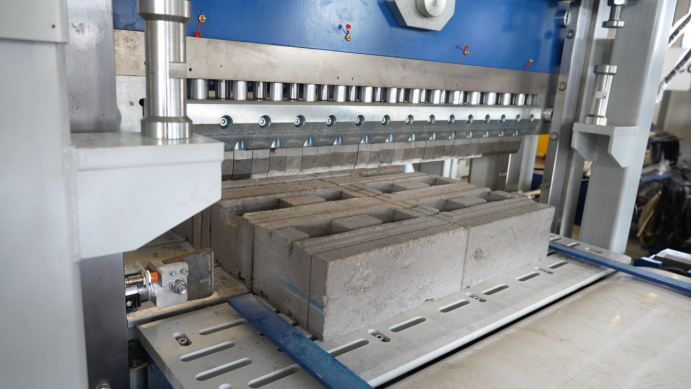 Concrete Block Splitting Machine Concrete Block Splitting Machine