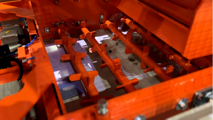 automatic concrete block making machine