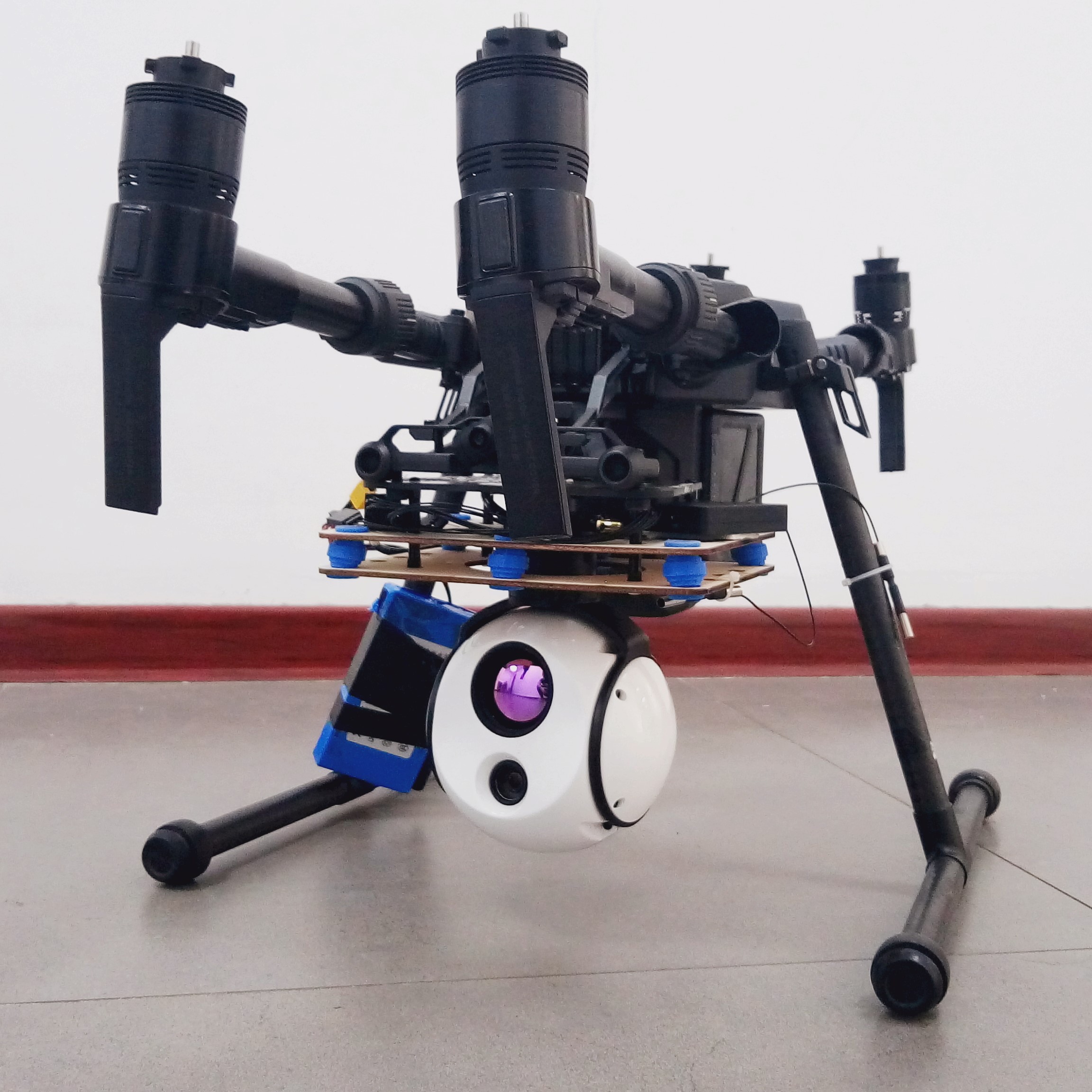 Stabilisateur de cardan pour drone : technologie pionnière pour une photographie aérienne stable