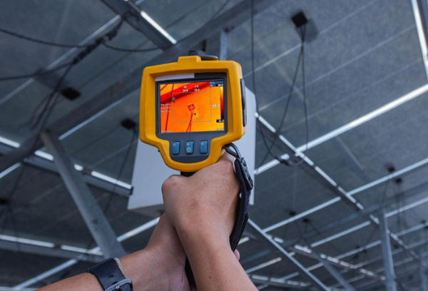 Unlocking the Power of Handheld Thermal Cameras for Industrial Detection