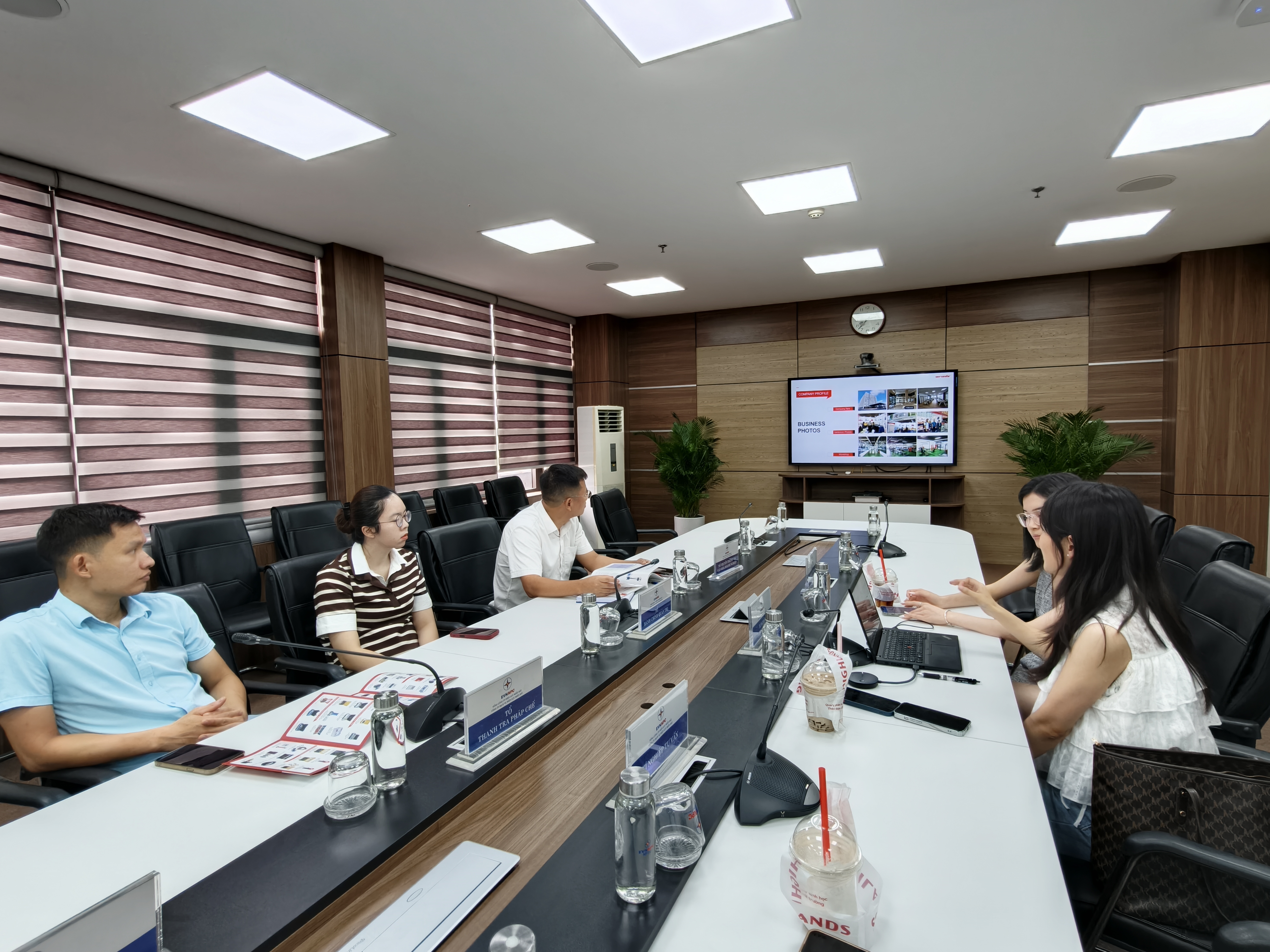 Wrindu Vietnam customer visit Wrindu Vietnam customer visit