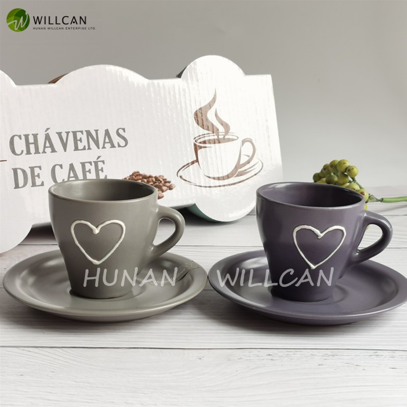 Винтидж Сърца рисувана чаша кафе и чинийка подаръчен комплект