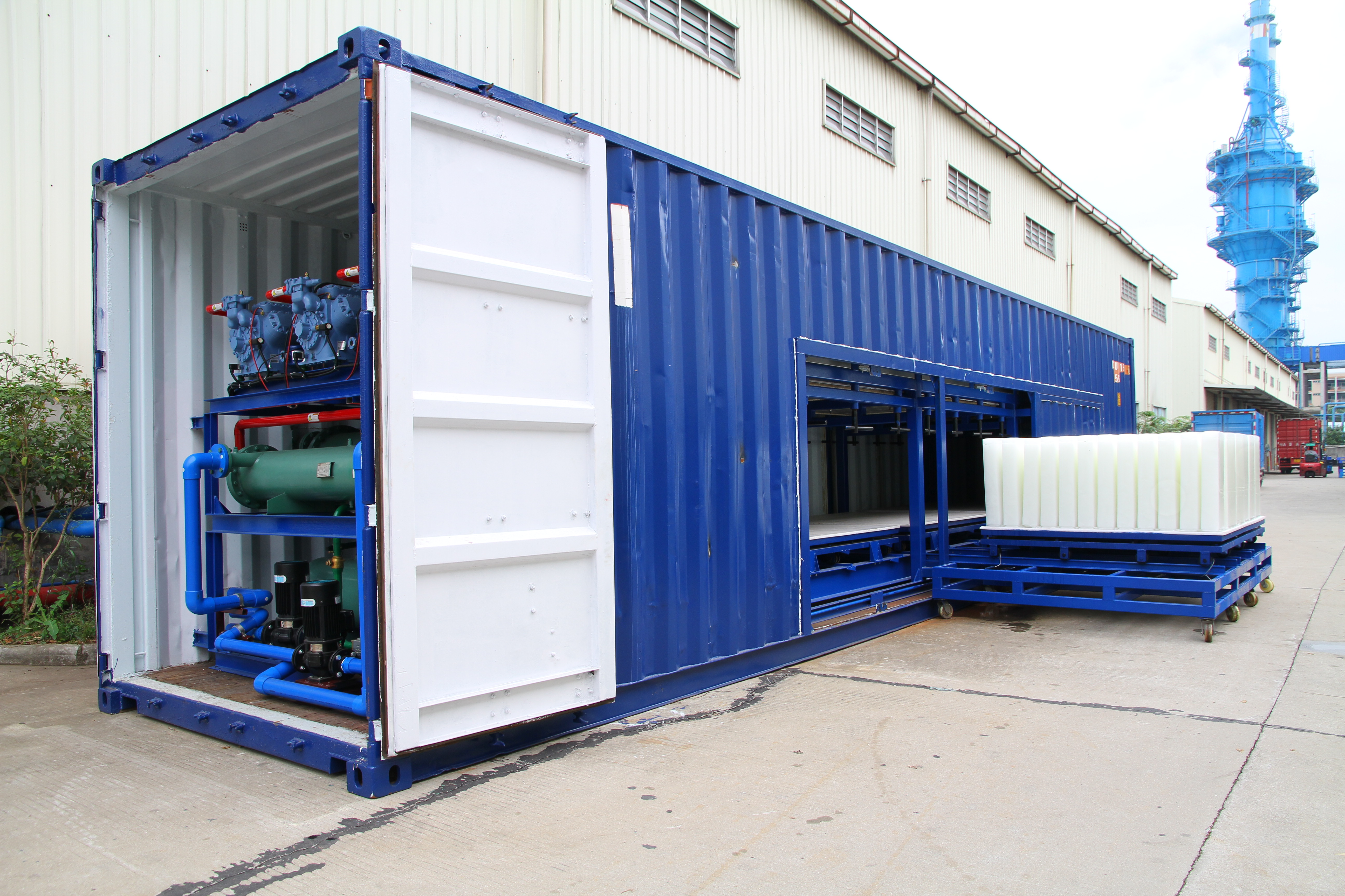 mobile containerized ice block machine