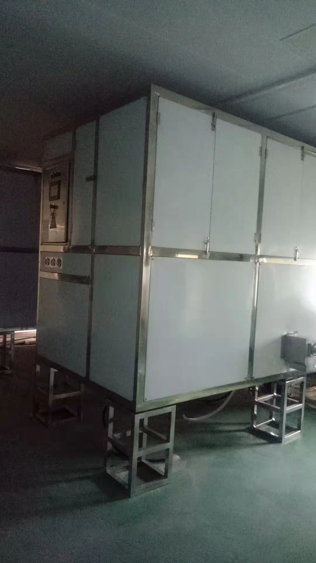 Máquina industrial de gelo em cubo instalada na Índia