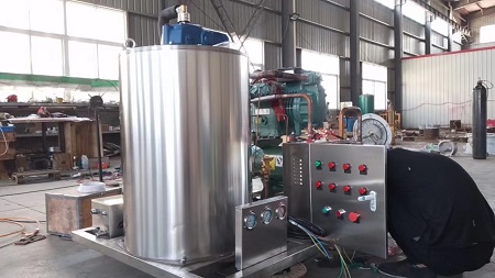 Seawater flake ice machine shipped to Uruguay.