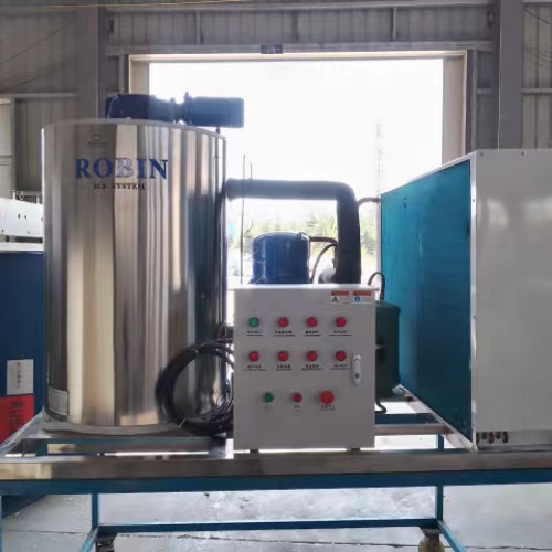 Completion of the production of a 3-tonne flake ice machine sold to a Congolese customer by ROBIN Ice Machines.