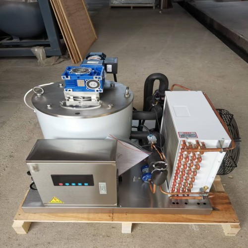 ROBIN ice machine customer made 300kg flake ice machine