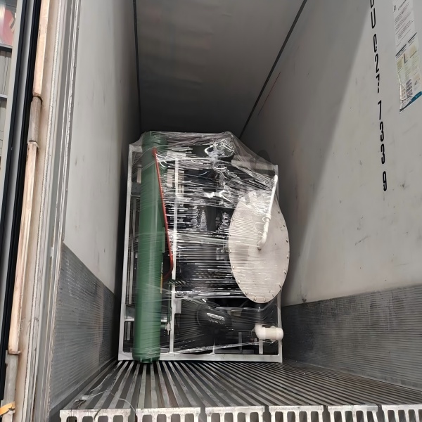 5-ton tube ice machine loaded into container and shipped to Argentina