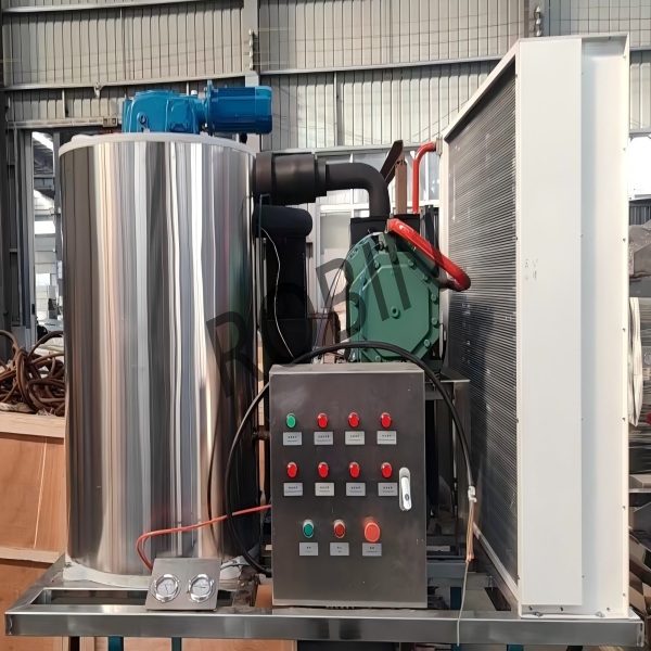 Three 3-ton flake ice machines ordered by Bolivian clients successfully completed