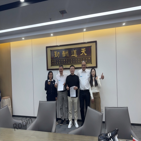 Brazilian Delegation Visits Factory, Focusing on Ice Machine Agency Partnership