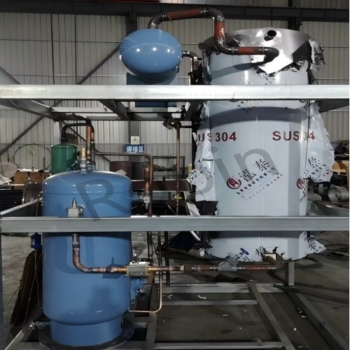 La máquina de hielo tubular de 5 toneladas personalizada para nuestro cliente rumano ha entrado en fase de producción