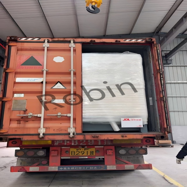 Envío exitoso de la máquina de hielo en bloques de 30 t con refrigeración directa para un cliente iraquí