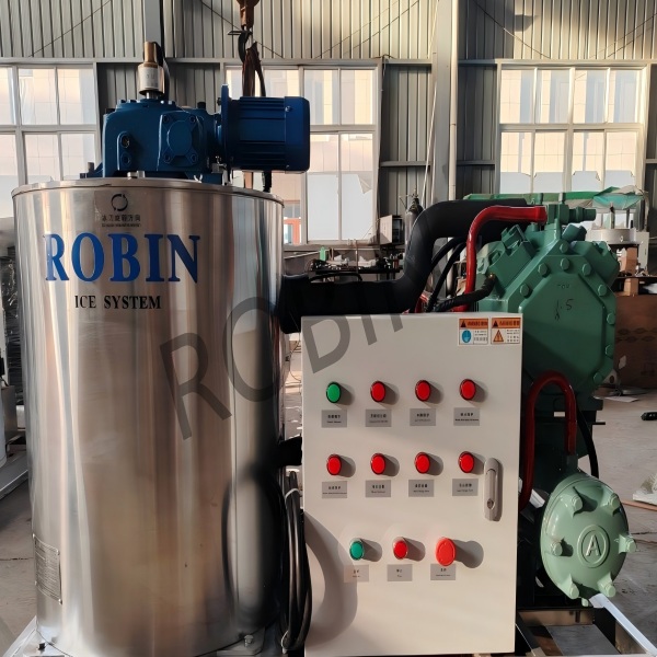 Finalización de la producción de la máquina de hielo en escamas para agua de mar de 1 tonelada