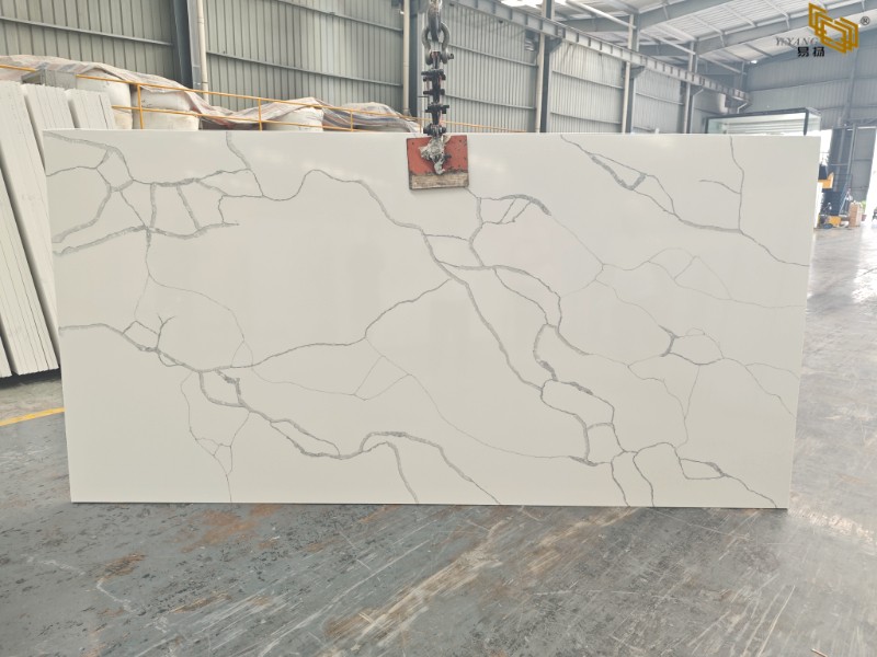 Calacatta quartz