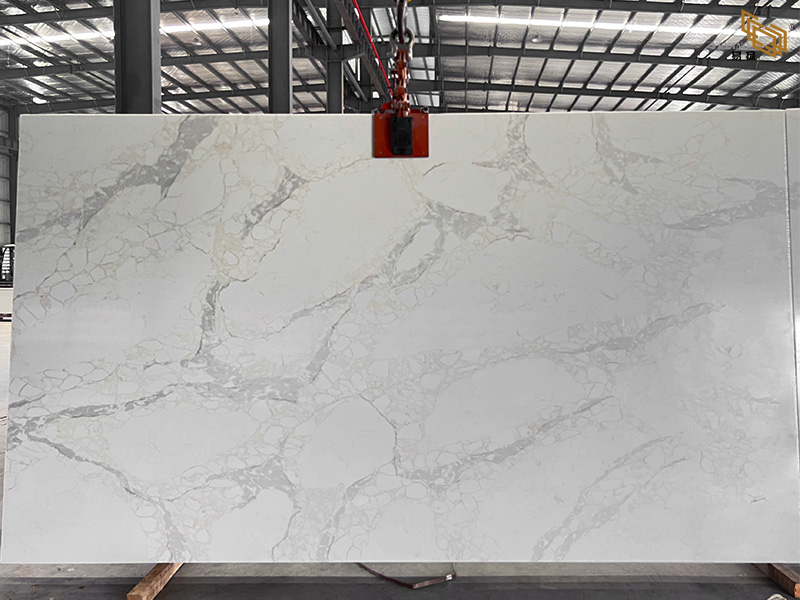 Meta Size Calacatta White Quartz Bulk Super Jumbo Quartz Slab NT494
