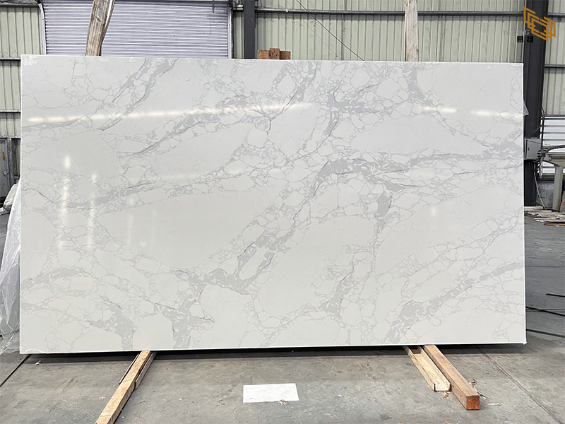 calacatta quartz slab