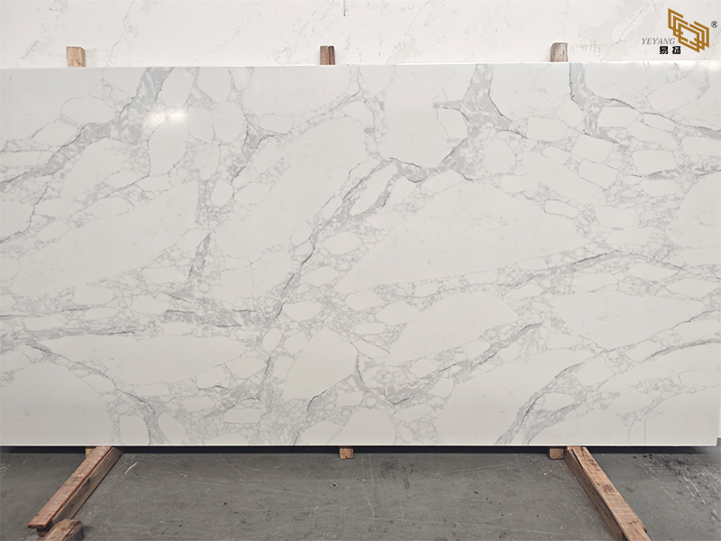 calacatta quartz slab