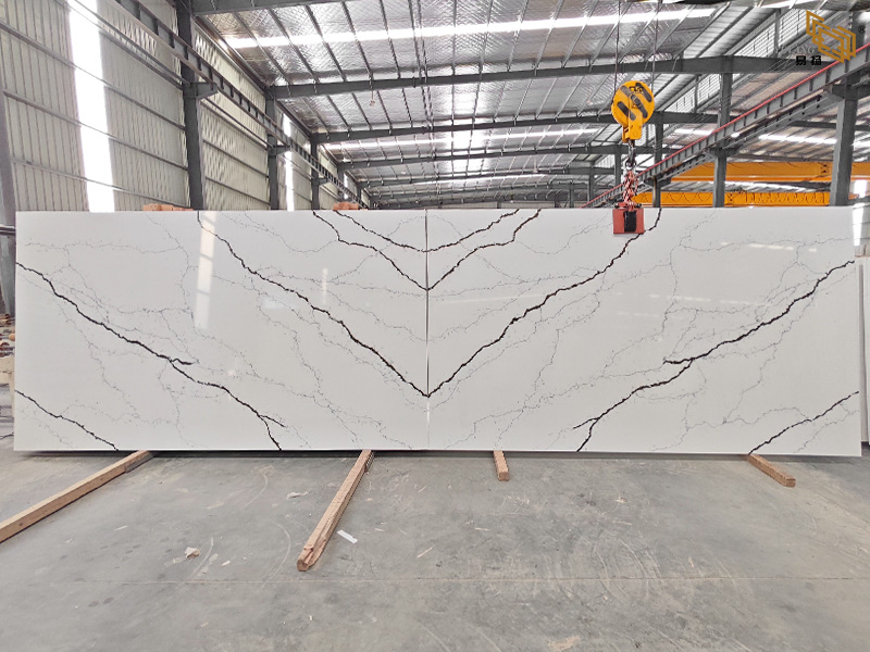 Customized Black Veining Calacatta Quartz Slabs NT467A