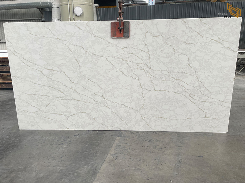 Calacatta Quartz Slab