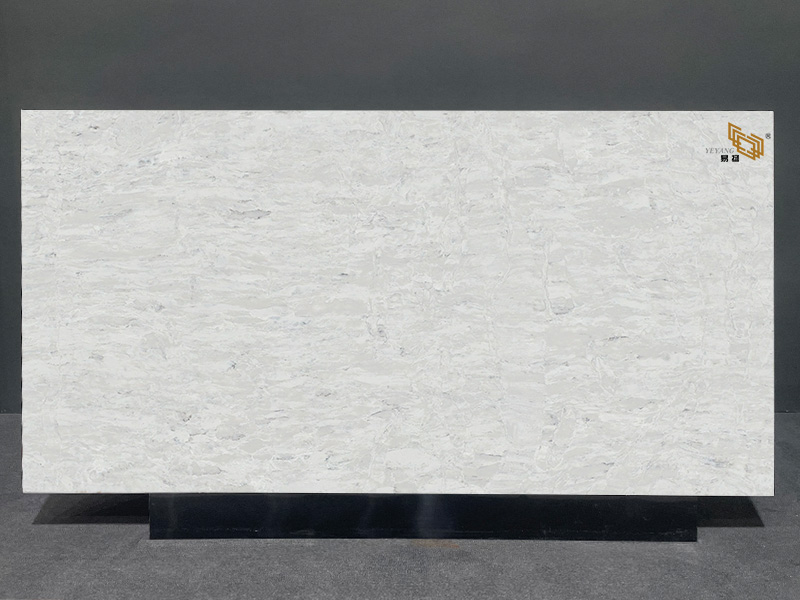 Calacatta quartz slab