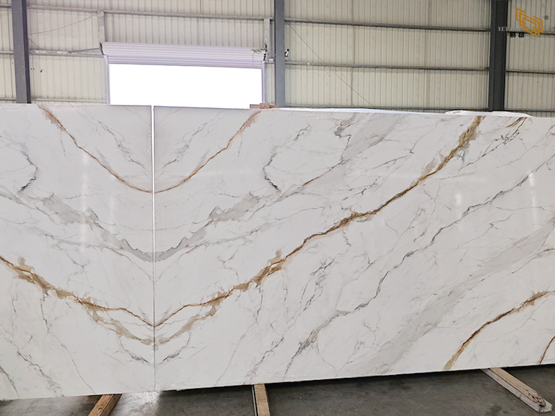 Calacatta quartz